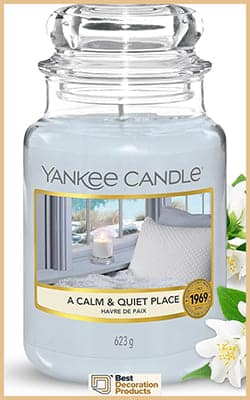 Best Calm & Quiet Place Smelling Yankee Candle