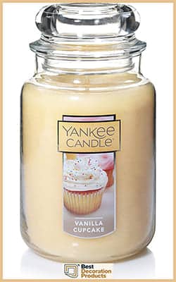 Best Vanilla Cupcake Smelling Yankee Candle